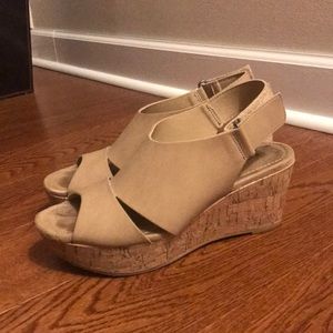 Chinese Laundry Wedges